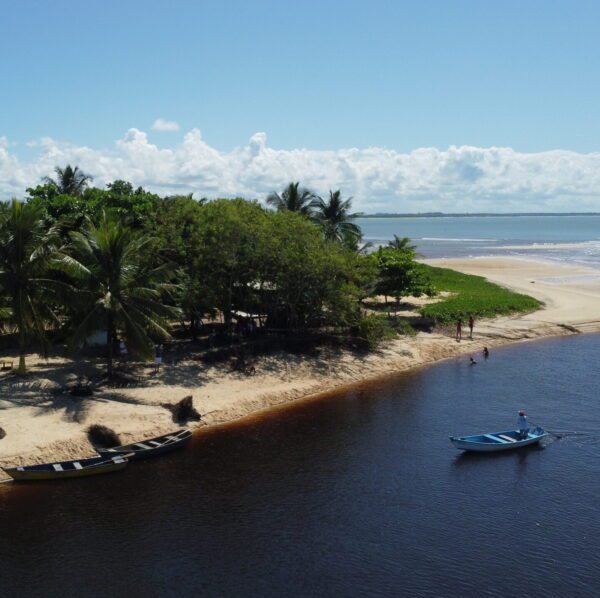 Passeio turístico a praia de corumbau - caraiva